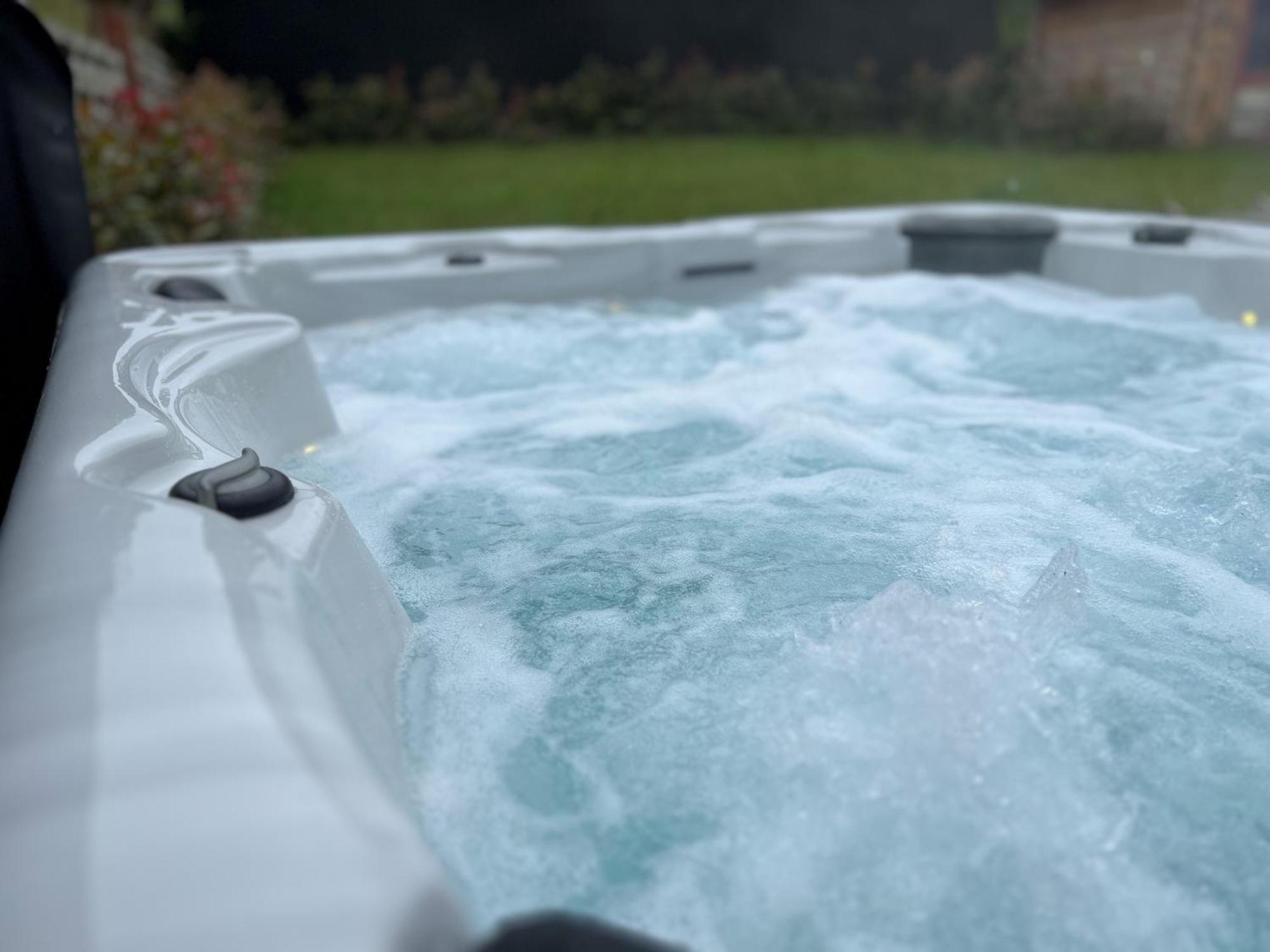 Gite Rubis - Jacuzzi - Pairi Daiza - 6 Pers Brugelette Exterior photo